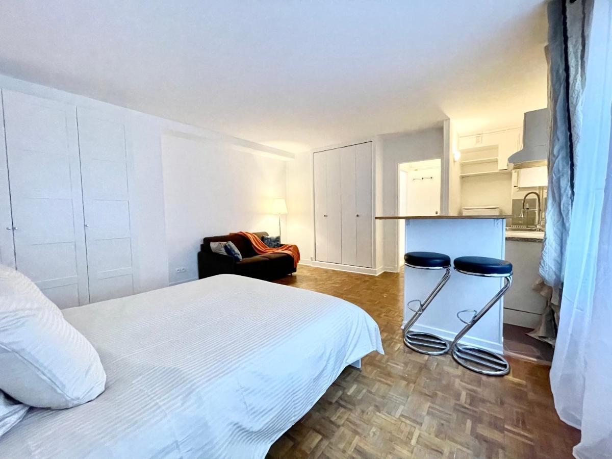 Tour Eiffel - Seine Apartment ปารีส ภายนอก รูปภาพ